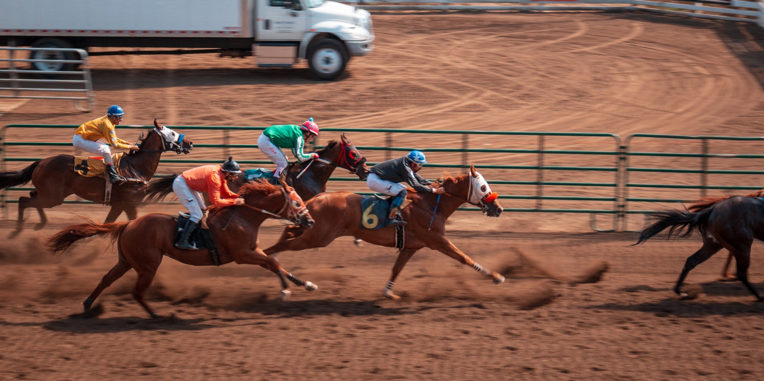 Roma Accommodation Picnic Races